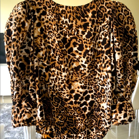 NEW LUXURY ANIMAL PRINT PUFF SLEEVE BLOUSE - Picture 8 of 9